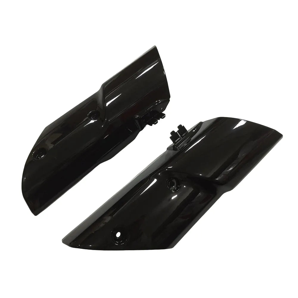 Kawasaki Z1000 2010-2013 Red and Black tail section fairing detail view 7