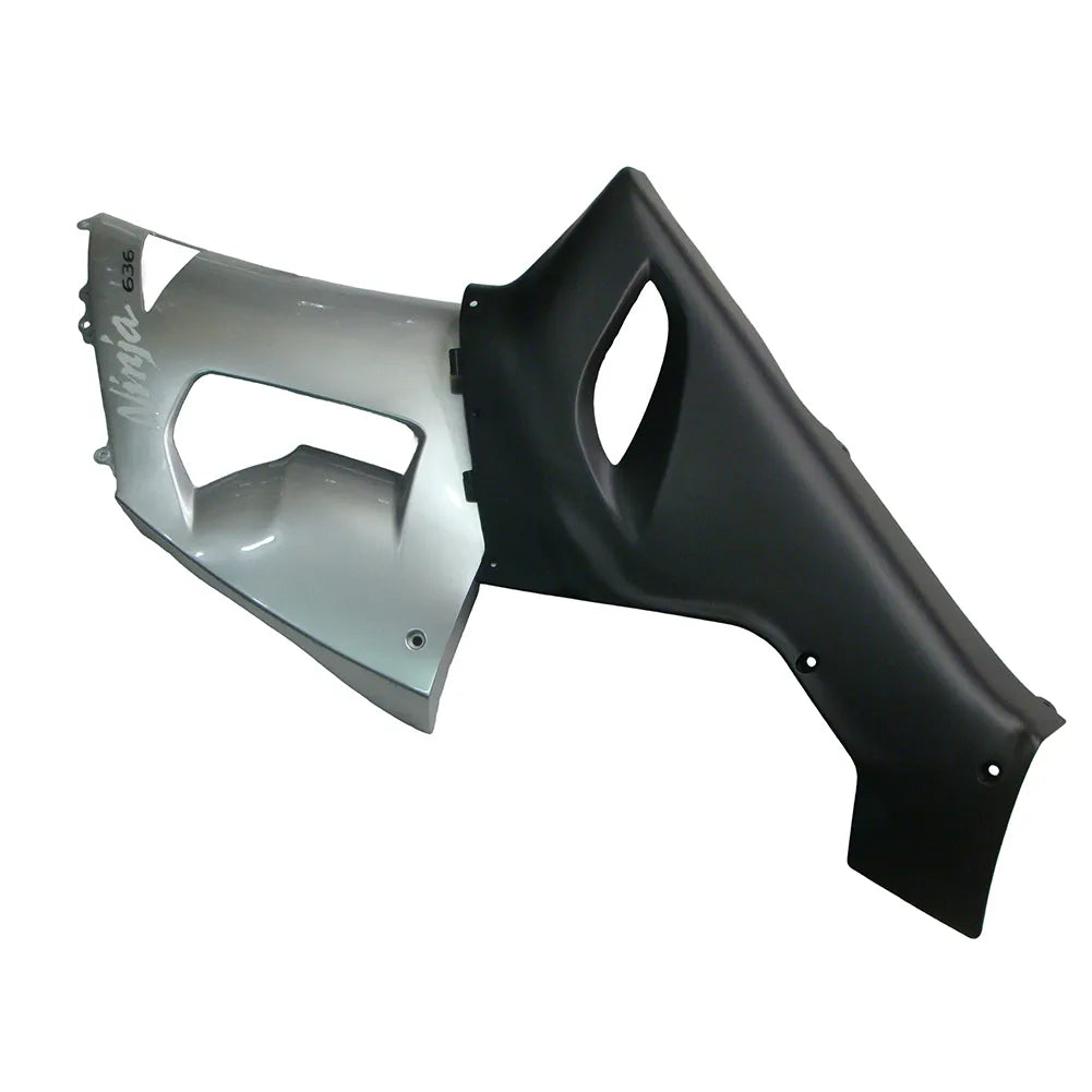 Kawasaki ZX-6R / 636 2005-2006 Matte Black and Silver tail section fairing detail view 3