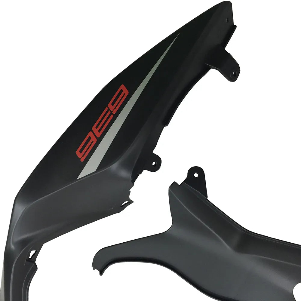 Kawasaki ZX-6R / 636 2013-2018 Gloss Black and Matte Black tail section fairing detail view 5