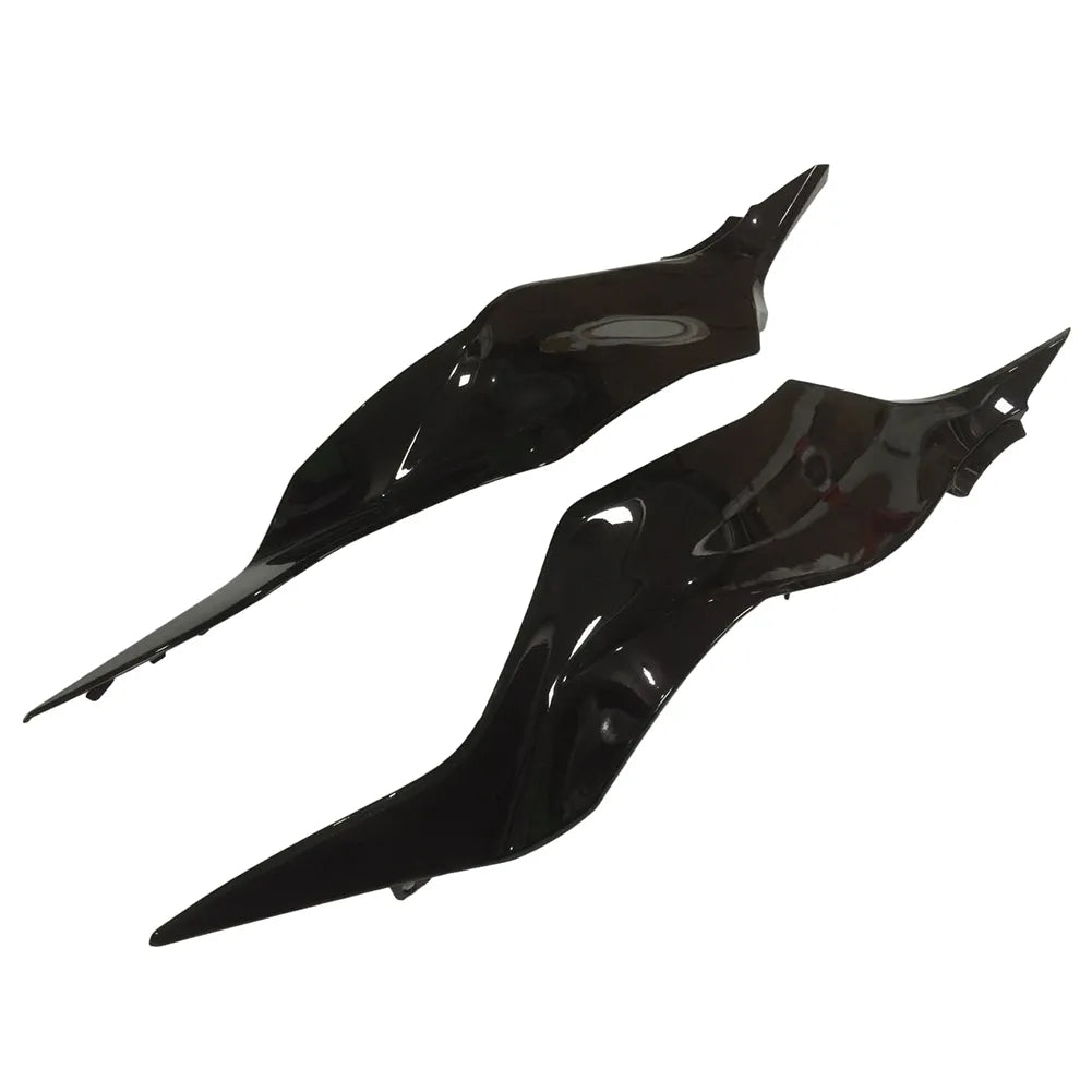 Kawasaki ZX-6R / 636 2013-2018 Green, Black, and Silver tail section fairing detail view 14